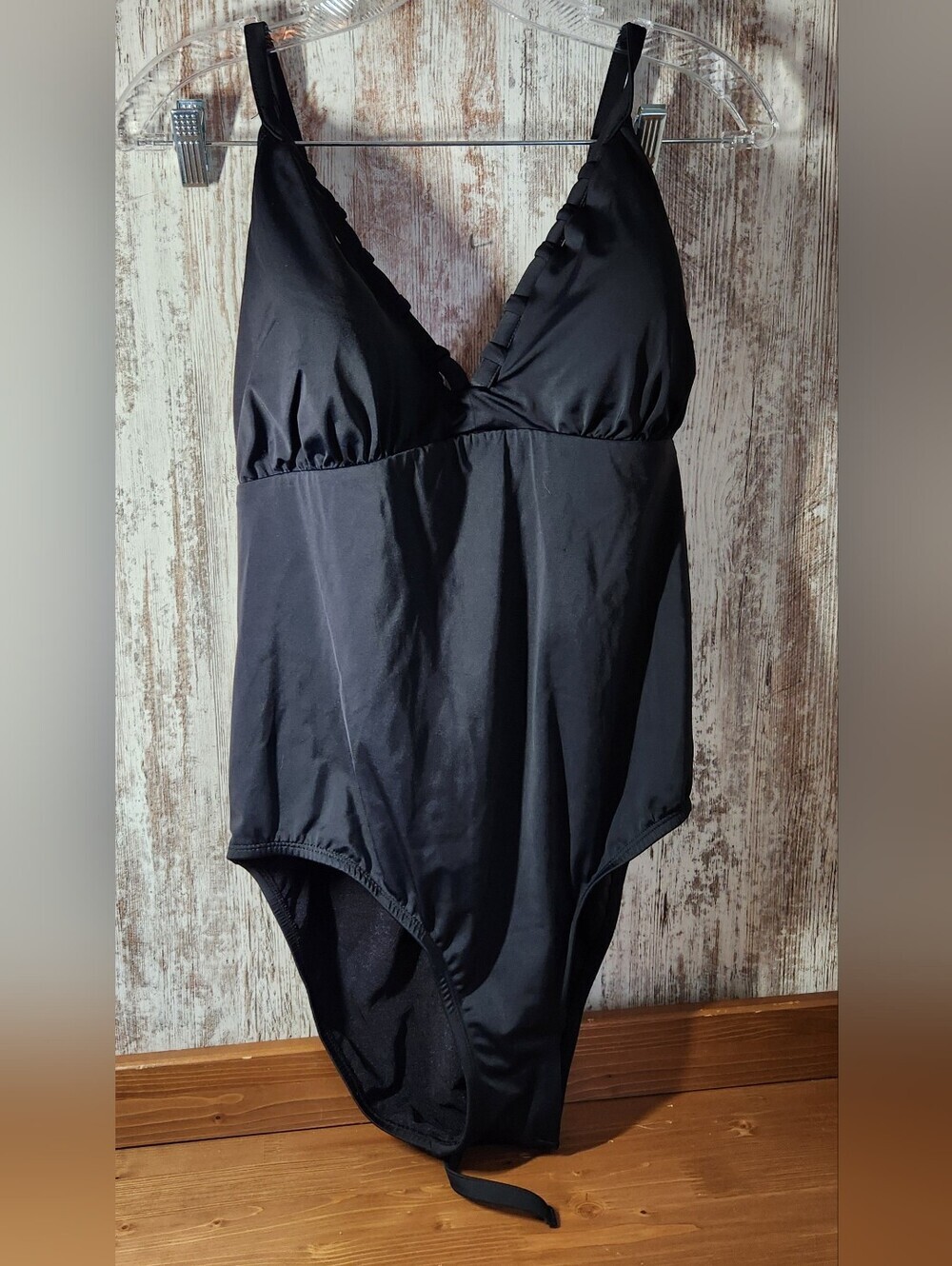 Time & Tru Black V-Neck One-Piece Swimsuit Sexy Lattice Back Adjustable Straps